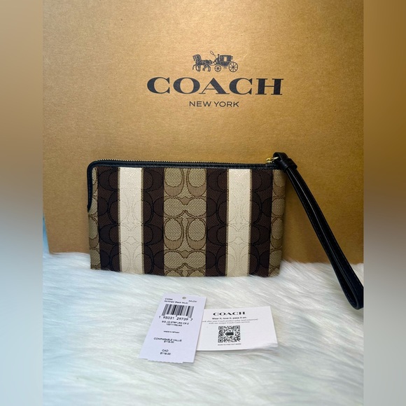 NWT Coach Large Corner Zip Wristlet In Signature Jacquard With Stripes - Picture 4 of 6
